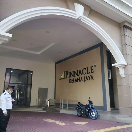 Pinnacle Kelana Jaya Petaling Jaya Exterior photo